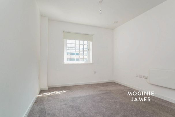 Trade Street, Butetown, Cardiff, CF10 - Photo 1