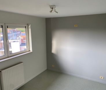 Instapklaar 2-slpk APPARTEMENT + GARAGE - Photo 2