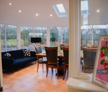 9 bedroom detached house to rent - Photo 3