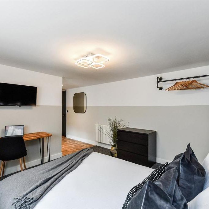 Studio to rent - Photo 1