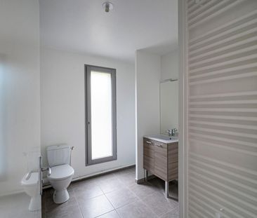 location Appartement T2 DE 47.81m² À AMIENS - Photo 6