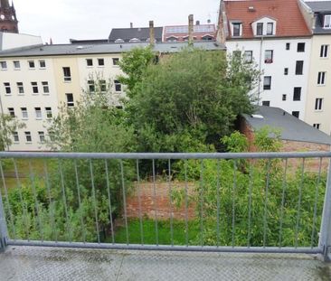 Schöne geschnittene 3-Raum Whg. mit Balkon, Bad mit Dusche! - Foto 6