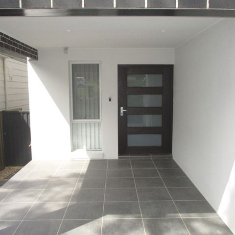 Beautiful Duplex Home - Photo 1