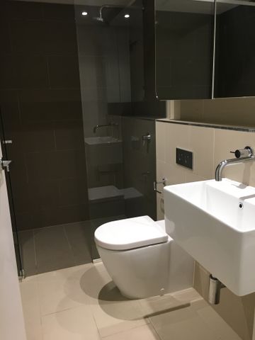 2114/551-555 Swanston Street, Carlton VIC 3053 - Apartment For Rent | Domain - Photo 2