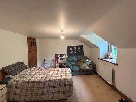 2 bedroom terraced house to rent - Photo 4
