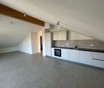 Appartement neuf mansardé - 1er loyer offert ! - Photo 2