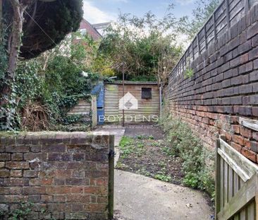 2 bedroom end of terrace house to rent - Photo 5