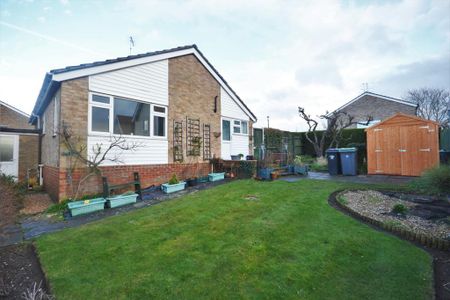 2 bedroom bungalow to rent - Photo 3