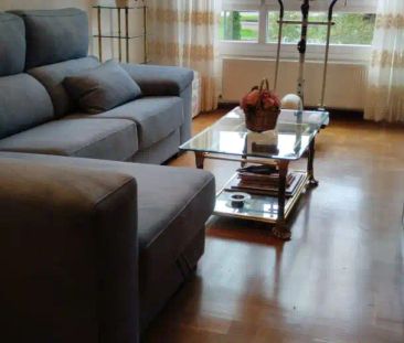 Oviedo - Photo 3
