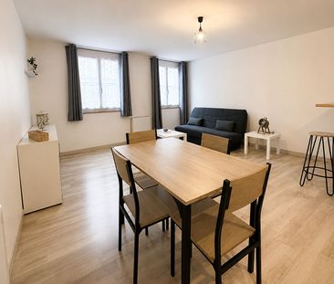 Location Appartement 2 pièces 58m² CHALONS EN CHAMPAGNE 51000 - Photo 3