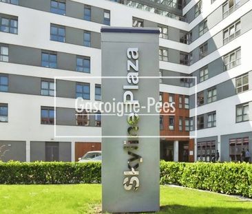 Skyline Plaza, RG21 - Photo 3