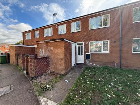 4 bedroom terraced house to rent - Photo 2