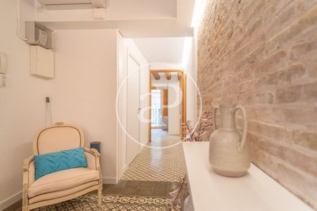 Penthouse for rent in El Gòtic - Photo 4