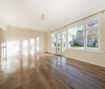 Heather Way, Hindhead, Surrey, GU26 - Photo 4