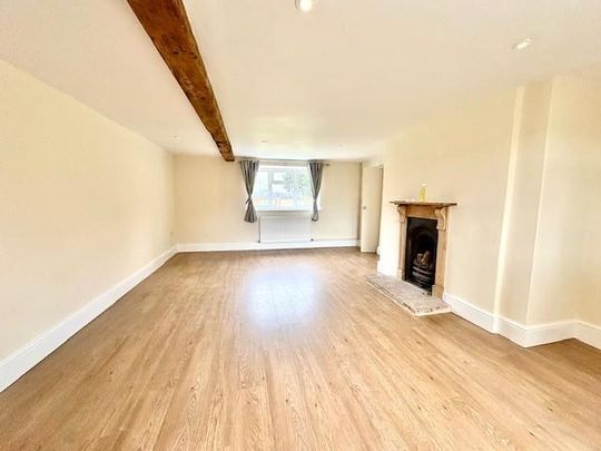 4 bedroom detached house to rent - Photo 1