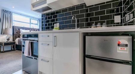 Luxurious Studio Apartment in Prime CBD Locati... - Photo 4