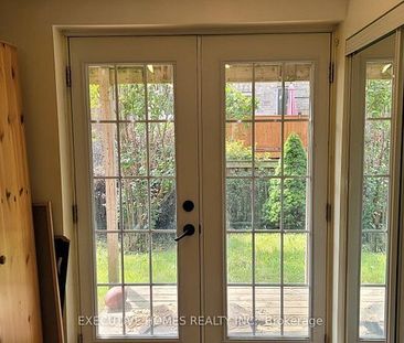 For Lease - 212 Hoover Park Drive, Whitchurch-Stouffville, Ontario - Photo 2