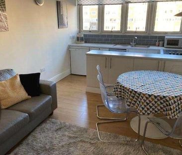 Youngs Court, Charlotte Despard Avenue, London, SW11 - Photo 6