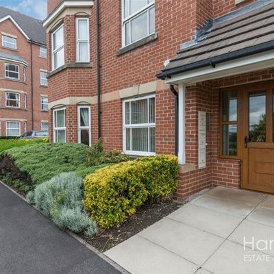 Royal Court Drive, Bolton - Photo 1