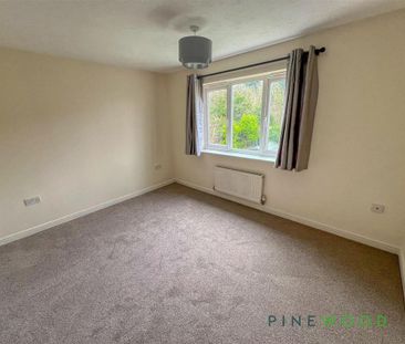 2 bedroom semi-detached house to rent - Photo 5