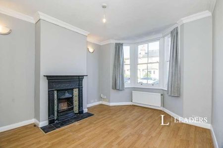 Portland Road, Kingston Upon Thames, KT1 - Photo 2