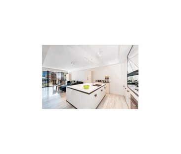 Modern 2-Bedroom Apartment in Prime Sydney CBD Location - Photo 2