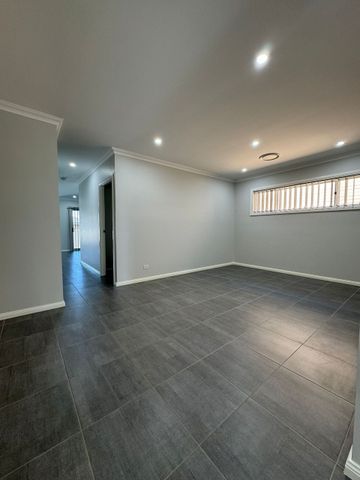 Stunning&comma; Four-Bedroom Family Home&excl;&excl; - Photo 2