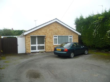 2 Bed Bungalow - detached - Photo 3