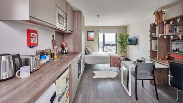 Superior Ensuite - Photo 1