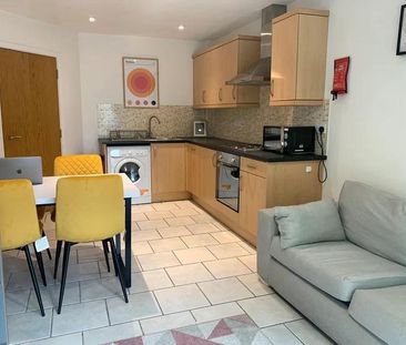 2 bedroom flat to rent - Photo 4