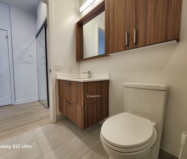 For Lease - 50 Upper Mall Way Unit# B802, Vaughan, Ontario - Photo 6