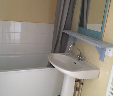 Location Appartement 1 pièce 27m² - Photo 2