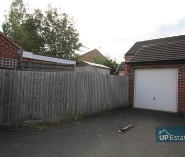 3 bedroom semi-detached house to rent - Photo 2