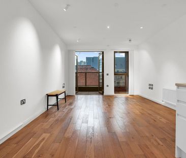 2 bedroom Flat To Let - Photo 3