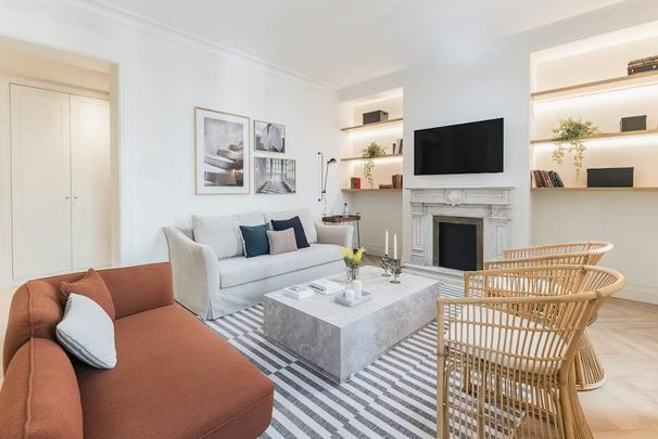 Calle del Conde de Romanones, Madrid, Community of Madrid 28012 - Photo 1