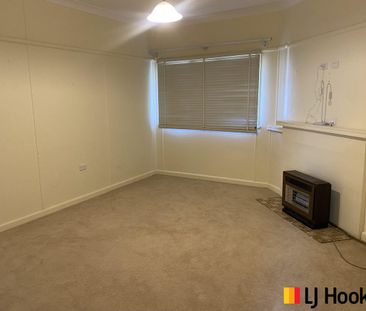 Comfortable Home - Photo 1