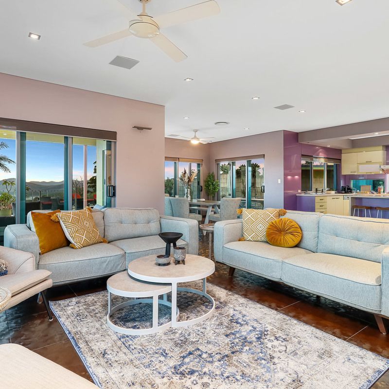 Fall in LOVE with the Views. - Photo 1