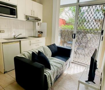 1 bed 1 bath-11【HSA104】 - Photo 1