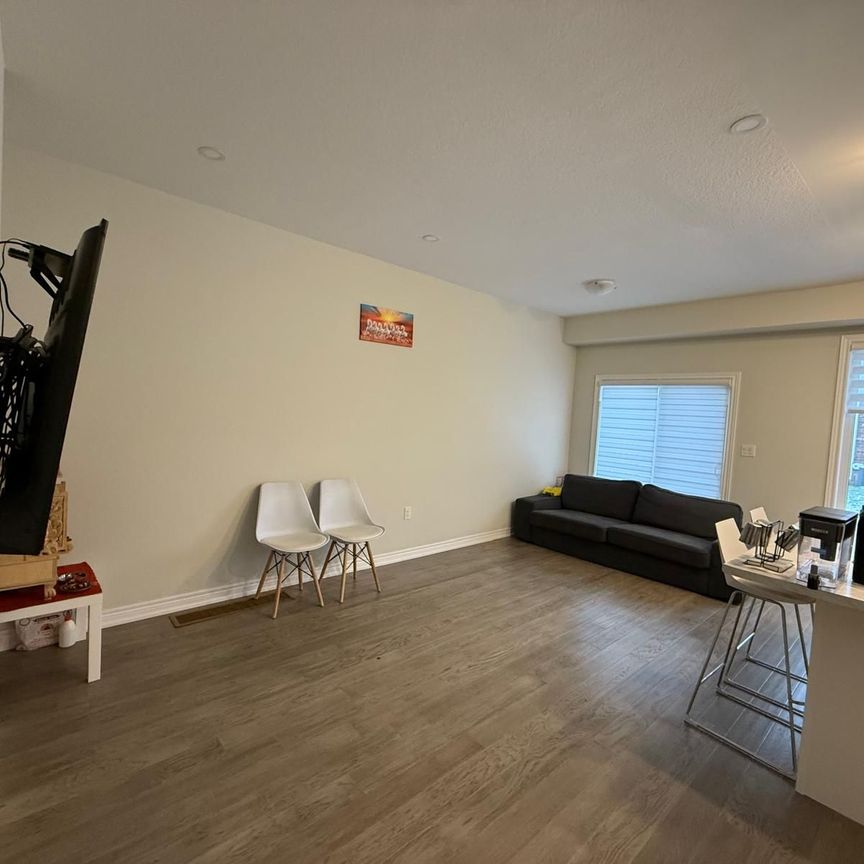For Lease - 30 Mia Drive Unit# 18, Hamilton, Ontario - Photo 1