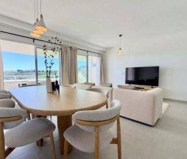 Alquiler de piso en Calle Los Arcos - Photo 4