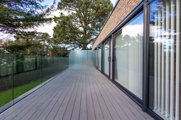 3 bed apartment to rent in Bessborough Road, Poole, BH13 - Photo 1