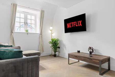 2 Bed Flat, Long Row, NG1 - Photo 5