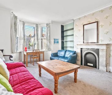 3 bedroom flat to rent - Photo 3