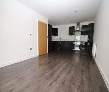 1 bedroom flat to rent - Photo 2