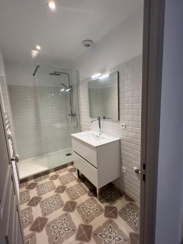 Location Appartement 3 pièces 52m² DRAGUIGNAN 83300 - Photo 4