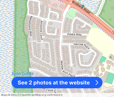 BEAUTIFULLY PRESENTED HOME IN GREAT LOCATION!! - Photo 1