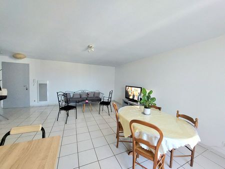 Location Appartement 2 pièces 52m² - Photo 4