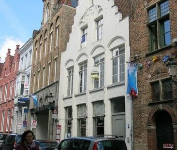Appartement te huur in Brugge voor € 850 met 2 slaapkamers - Photo 2