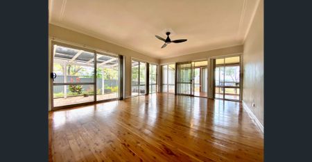 4 BEDROOM HOME LOCATED CALALA - Photo 2