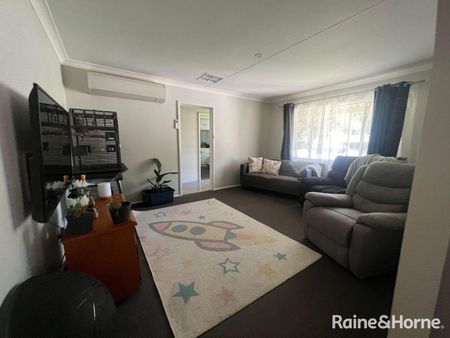 70 Wilburtree Street, Tamworth, NSW 2340 - Photo 2